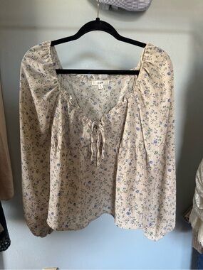 E & M Boutique Blouse
